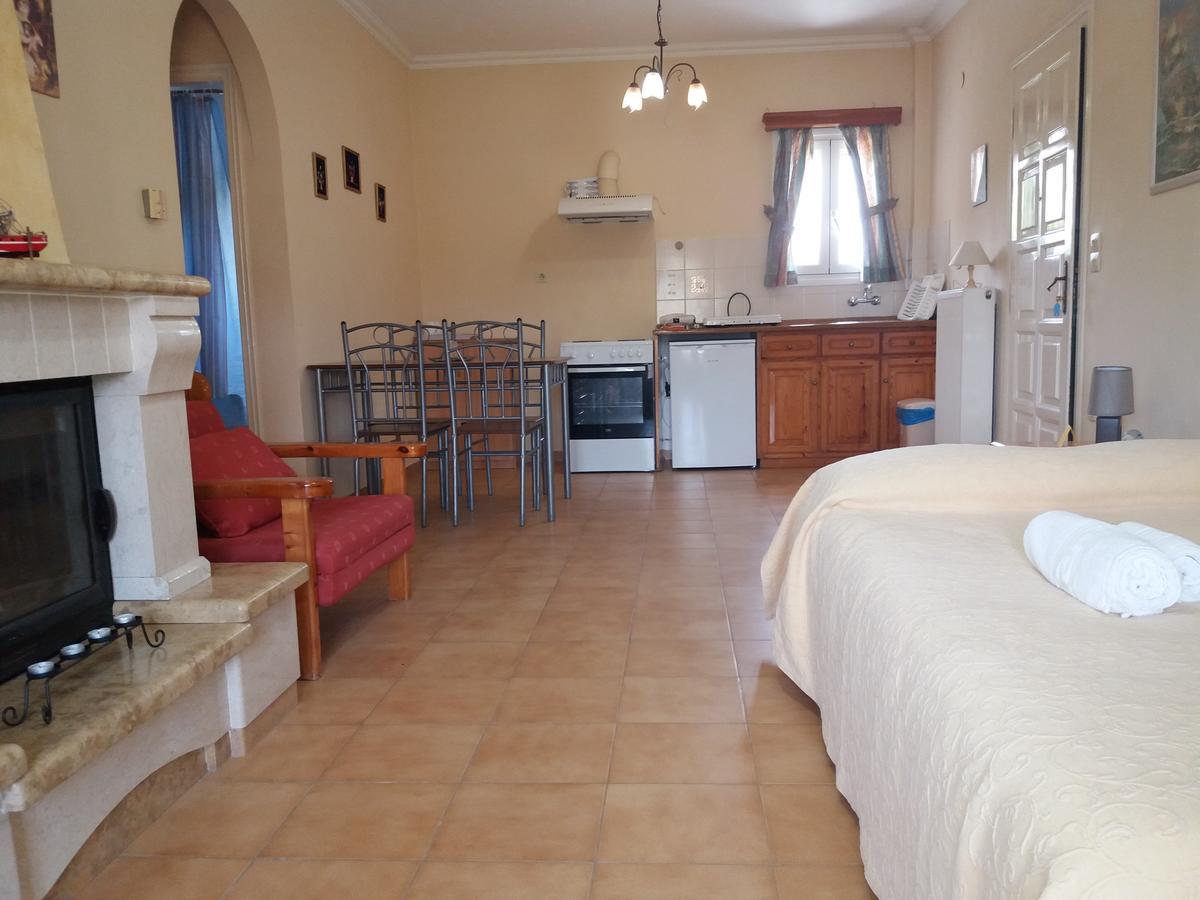 Athineos Apartments Koméno Kültér fotó