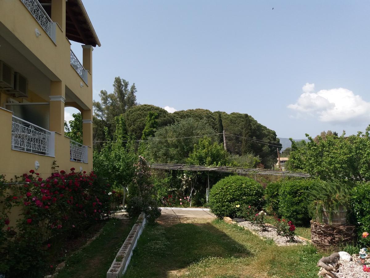 Athineos Apartments Koméno Kültér fotó