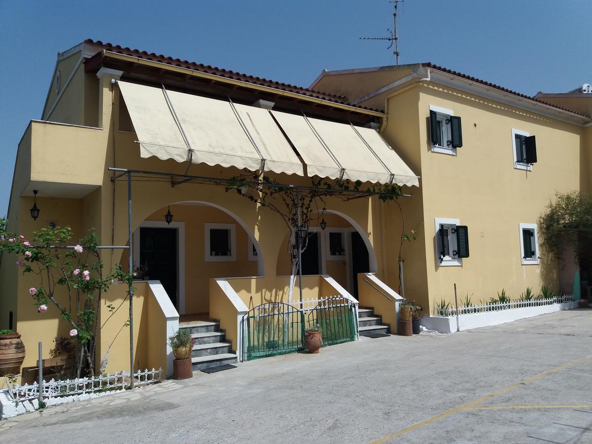 Athineos Apartments Koméno Kültér fotó