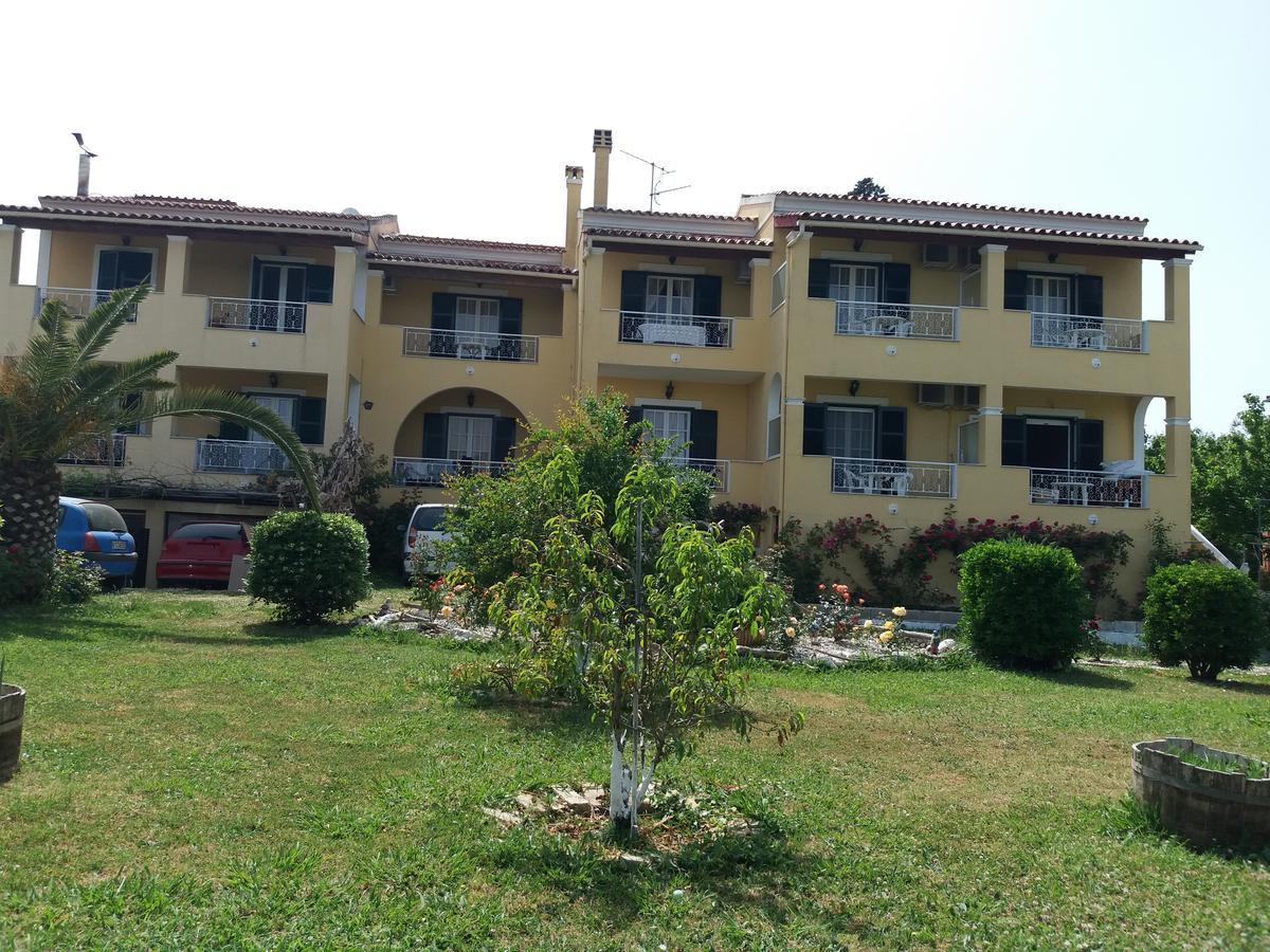 Athineos Apartments Koméno Kültér fotó