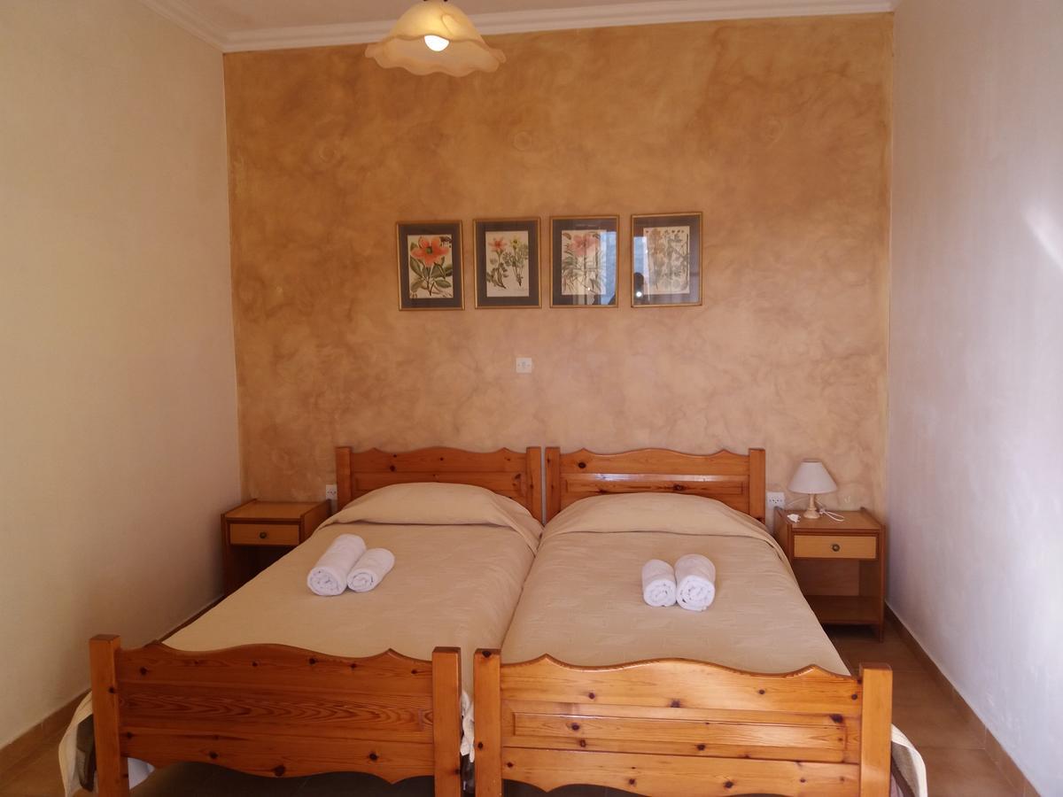Athineos Apartments Koméno Kültér fotó